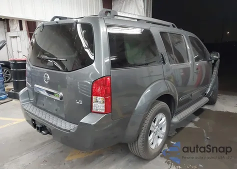 2006 Nissan Pathfinder Le z USA, uszkodzony, nr VIN 5N1AR18U96C651055